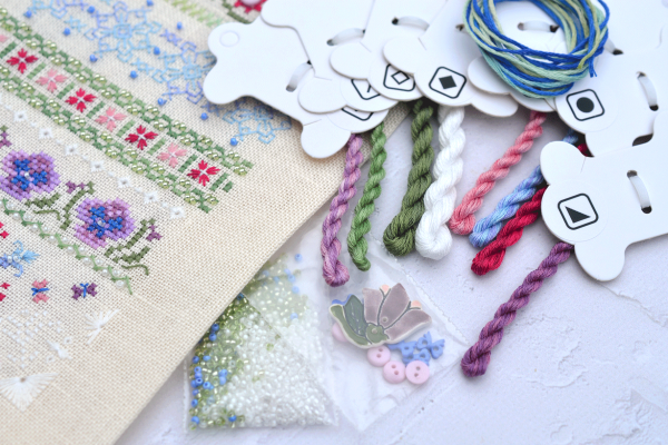 Tela Artis - Spring Stitches Counted Cross Stitch Kit - Image 2